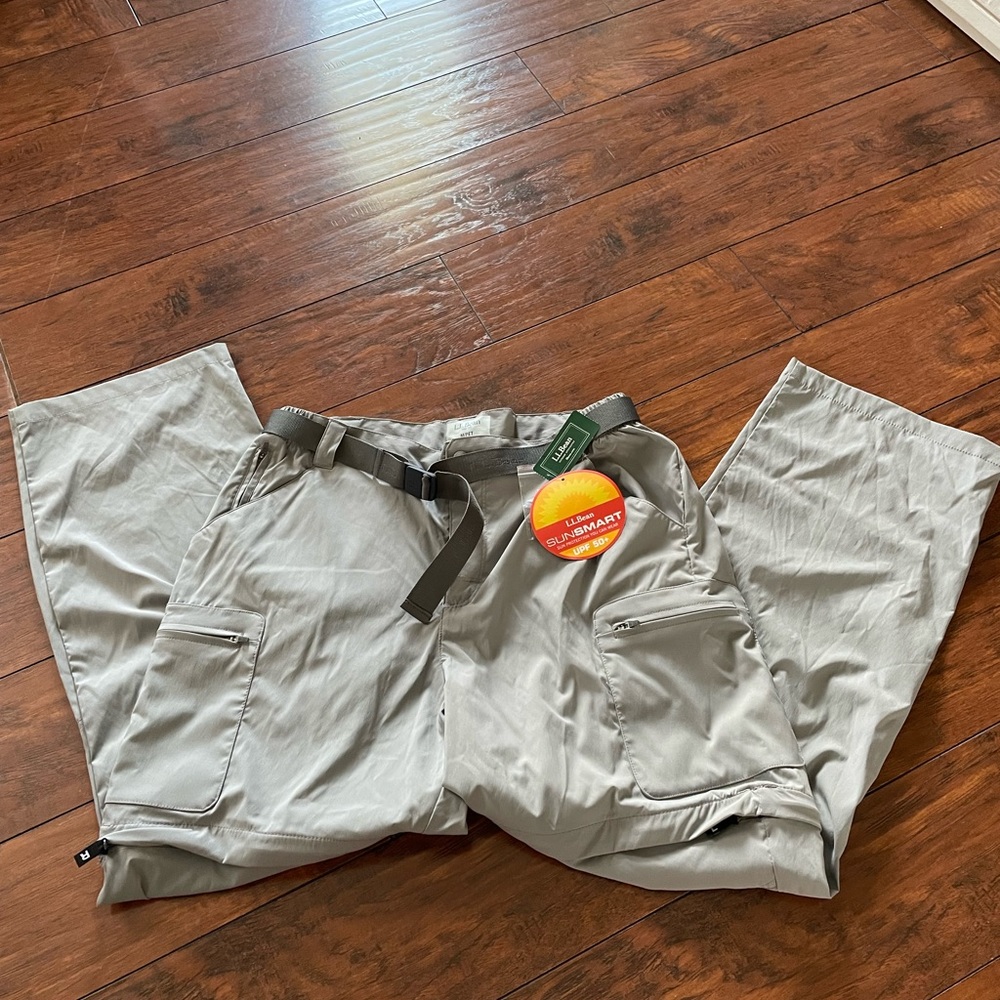 Men’s L.L. Bean Pants
Size Medium